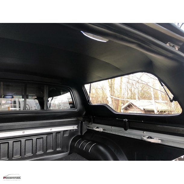 MERCEDES BENZ X-KLASSE HARDTOP