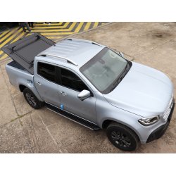 MERCEDES BENZ X-KLASSE OUTBACK - SCHWARZ