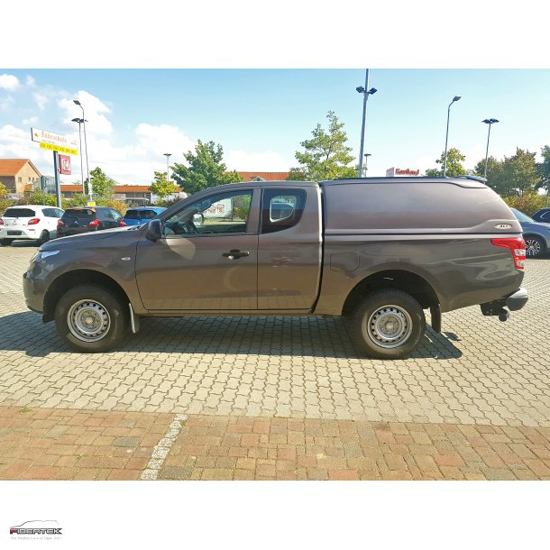 MITSUBISHI L200 MEGA CLUB-CAB HARDTOP COMMERCIAL
