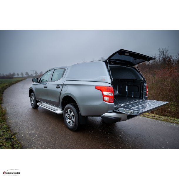 MITSUBISHI L200 MEGA D-CAB HARDTOP COMMERCIAL