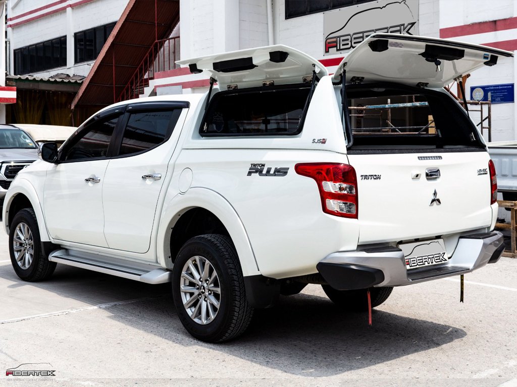 MITSUBISHI L200 MEGA D-CAB HARDTOP FLEETRUNNER