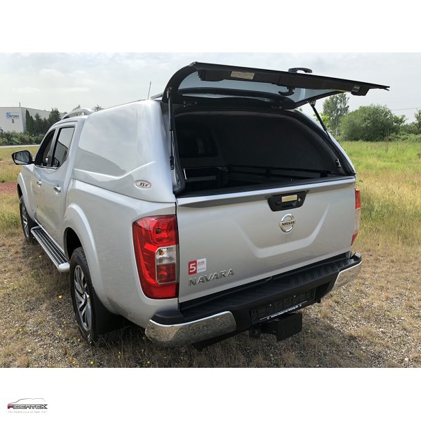 NISSAN NAVARA NP300 D-CAB HARDTOP COMMERCIAL