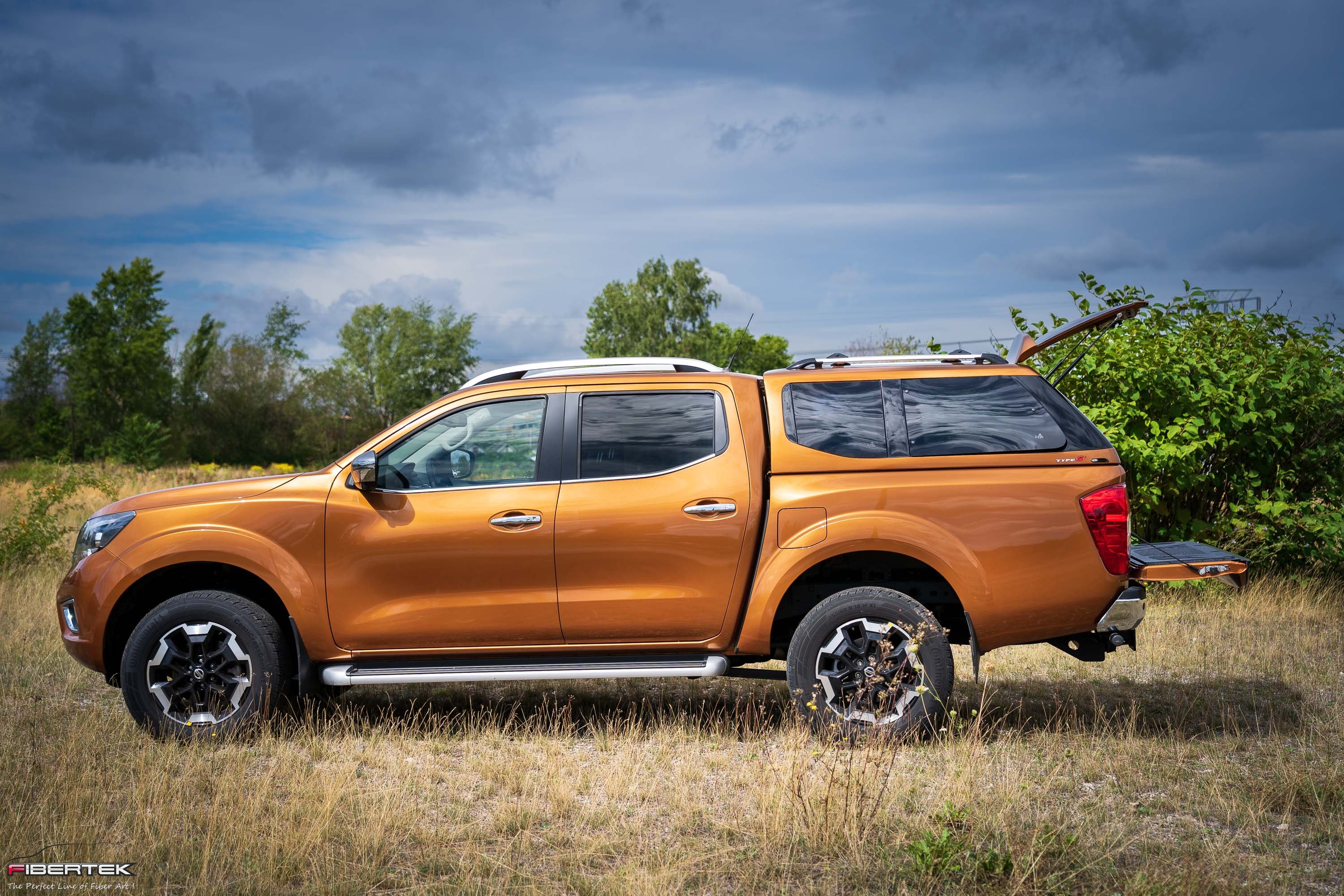 NISSAN NAVARA NP300 D-CAB HARDTOP TYPE E+