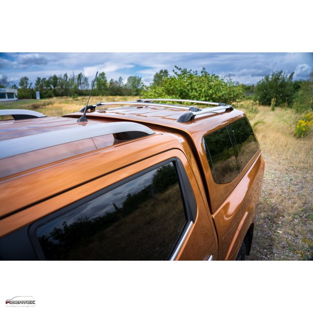 NISSAN NAVARA NP300 D-CAB HARDTOP TYPE E+