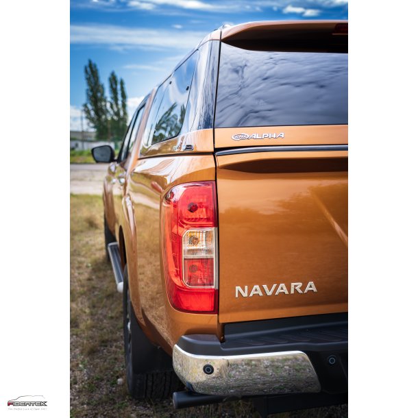 NISSAN NAVARA NP300 D-CAB HARDTOP TYPE E+