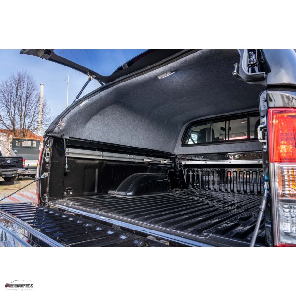 NISSAN NAVARA NP300 KING-CAB HARDTOP COMMERCIAL