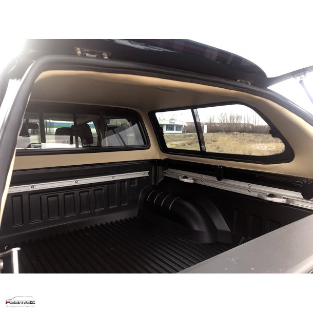 NISSAN NAVARA NP300 D-CAB HARDTOP VERSION 1