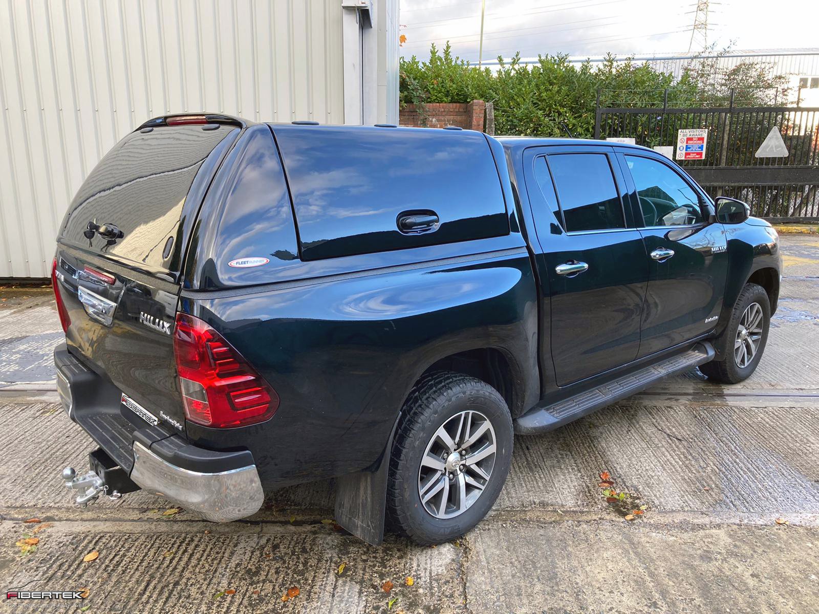 TOYOTA HILUX REVO DOUBLE-CAB HARDTOP FLEETRUNNER