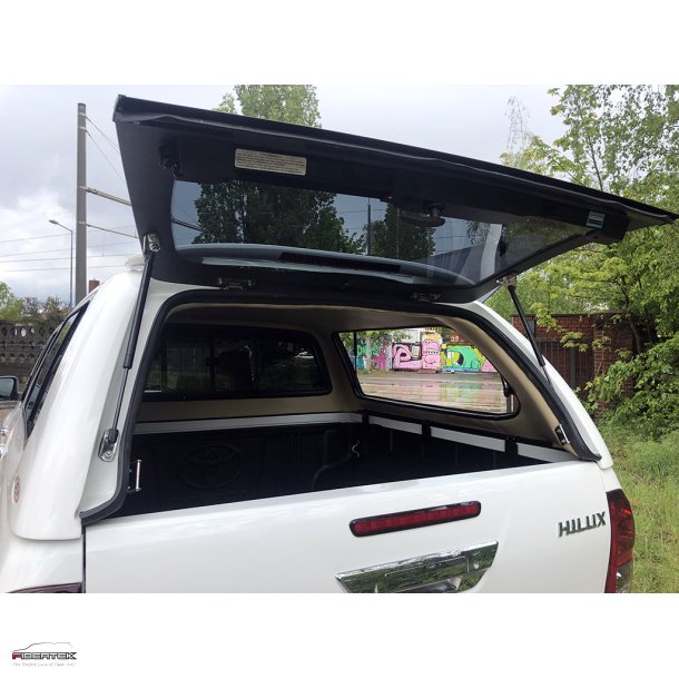 TOYOTA HILUX REVO DOUBLE-CAB HARDTOP VERSION 2