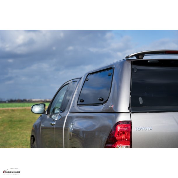 TOYOTA HILUX REVO EXTRA-CAB HARDTOP VERSION 2