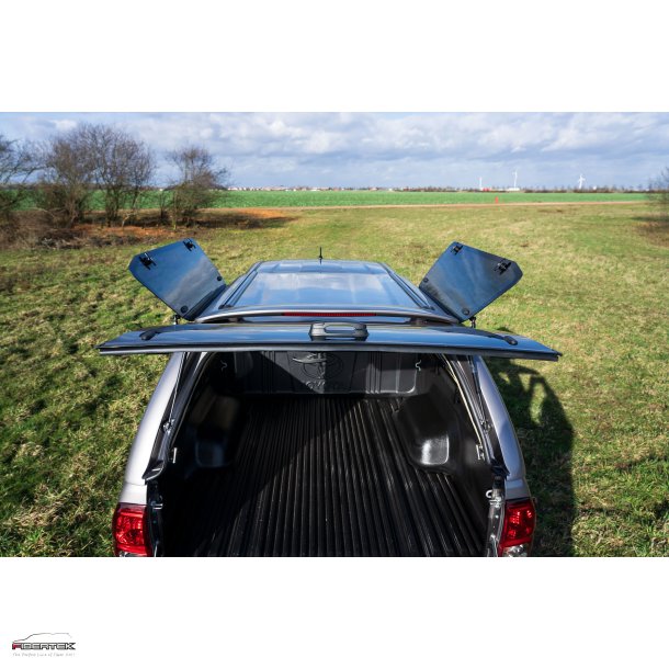 TOYOTA HILUX REVO EXTRA-CAB HARDTOP VERSION 2