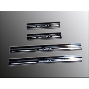 NISSAN NAVARA NP300 D-CAB EINSTIEGSLEISTEN MIT LED BELEUCHTUNG