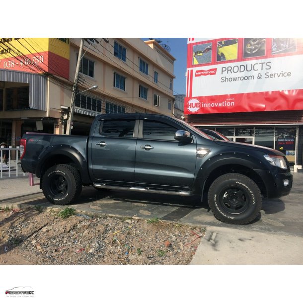 FORD RANGER KOTFLGELVERBREITERUNG 9INCH - MIT SCHRAUBIMITATE AB 2016 bis vor dem FACELIFT 2019