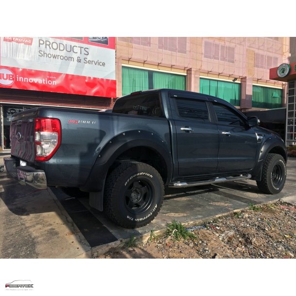 FORD RANGER KOTFLGELVERBREITERUNG 9INCH - MIT SCHRAUBIMITATE AB 2016 bis vor dem FACELIFT 2019