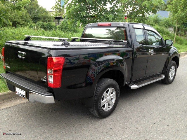 ISUZU D-MAX SPACE-CAB OUTBACK