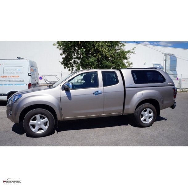 ISUZU D-MAX SPACE-CAB HARDTOP VERSION 2