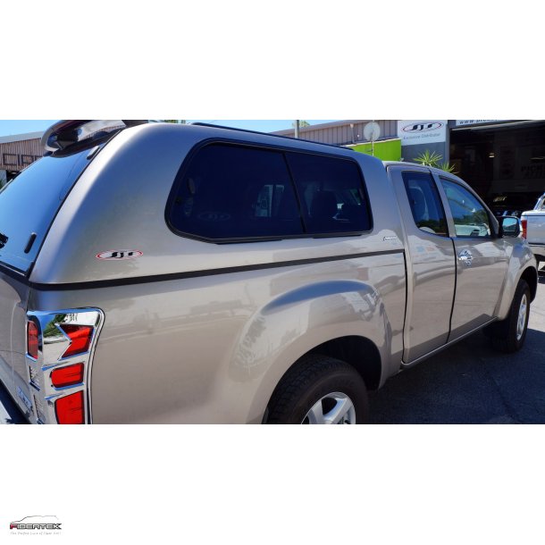 ISUZU D-MAX SPACE-CAB HARDTOP VERSION 1