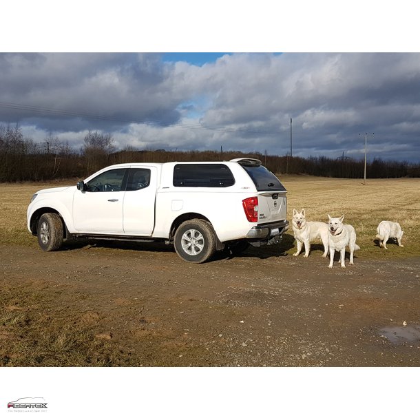 NISSAN NAVARA NP300 KING-CAB HARDTOP VERSION 2