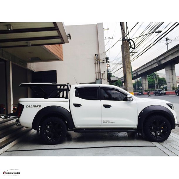NISSAN NAVARA NP300 KOTFLGELVERBREITERUNG 6INCH