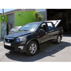 SSANGYONG ACTYON SPORT OUTBACK - SCHWARZ