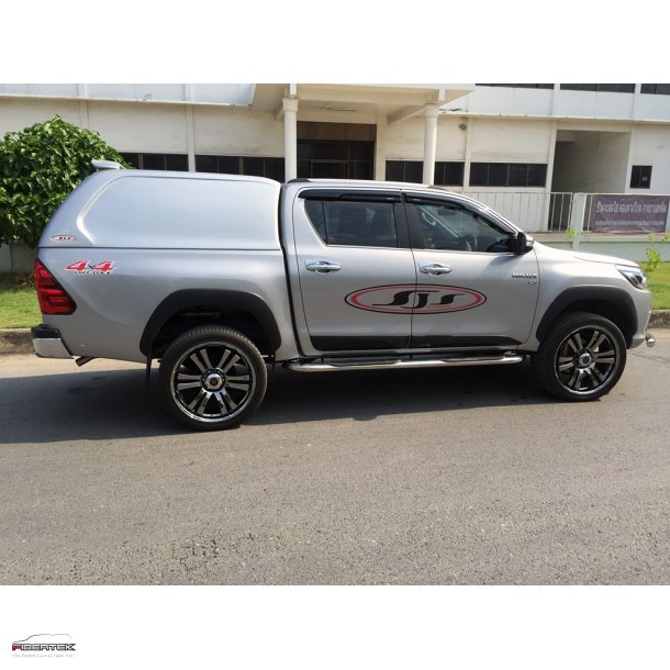 TOYOTA HILUX REVO DOUBLE-CAB HARDTOP COMMERCIAL