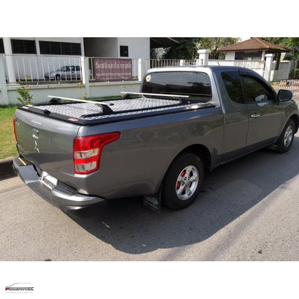 FIAT FULLBACK EXTENDED-CAB OUTBACK - SCHWARZ